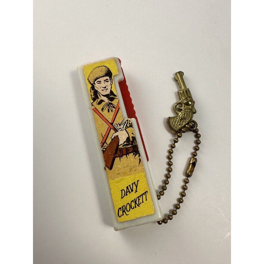 Vintage 1959 Davy Crockett Flippo Glow In The Dark Flip Light Keychain